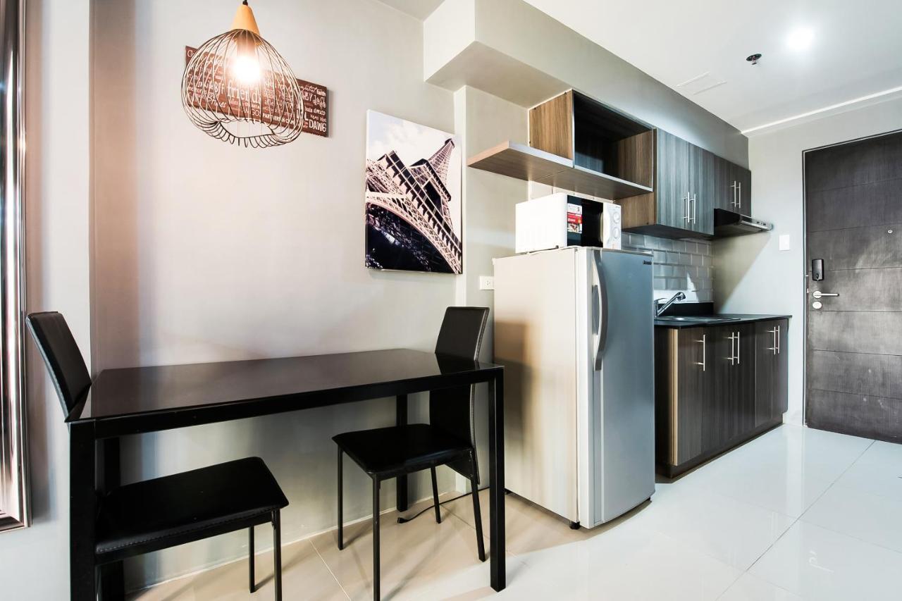 Отель Oyo 508 Vista Wil Tower Манила Экстерьер фото